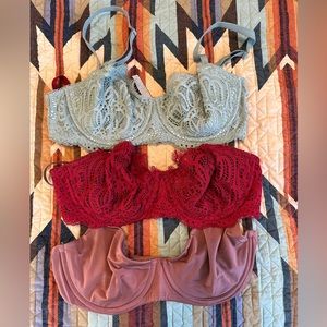 Victoria’s Secret 34D bra bundle